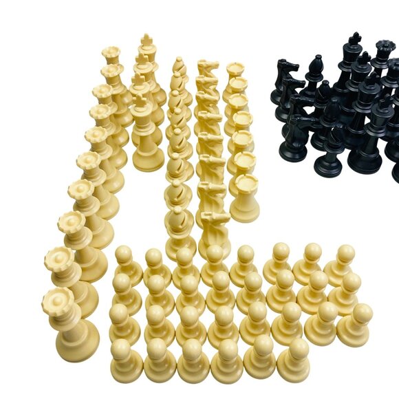 Huge Lot of 128 Replacement Chess Pieces Lightweight Plastic 1.75" to 3" tall - Picture 3 of 7